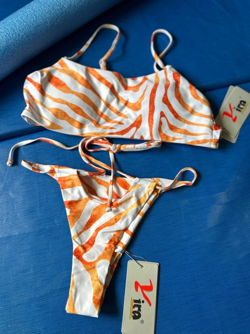 Yira orange/white 2 piece bathing suit size Large
